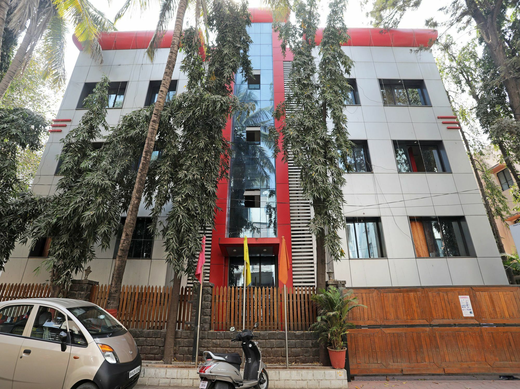 ホテル Treebo Sreemaa Newtown Panchuria エクステリア 写真
